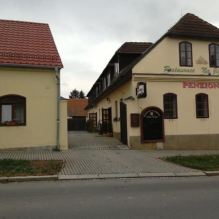 Penzion Na Jízdárně Stary Plzenec Exterior foto