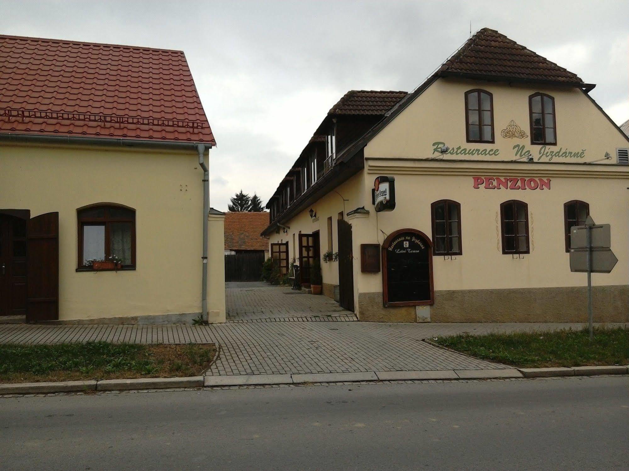 Penzion Na Jízdárně Stary Plzenec Exterior foto